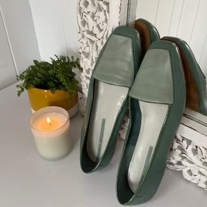 Two-toned Green/Mint Enzo Angiolini Flat